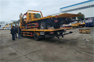 西林同城汽车补胎